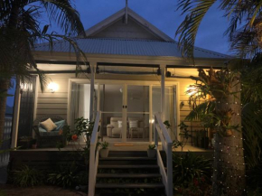Lakeside Bungalow, Marks Point